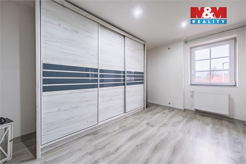 Prodej rodinného domu, 197 m² - 10