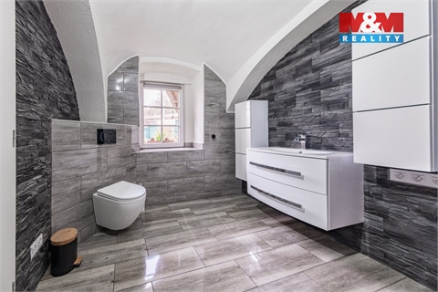 Prodej rodinného domu, 197 m² 12