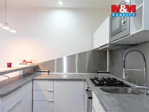 Pronájem bytu 1+1, 28 m² - 2