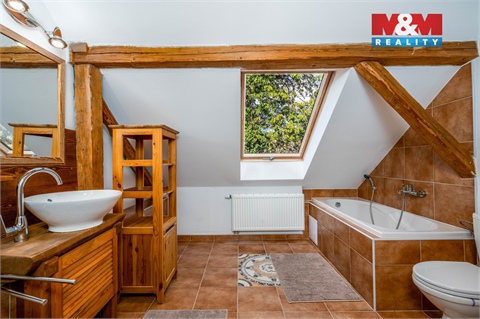 Prodej rodinného domu, 279 m² 12