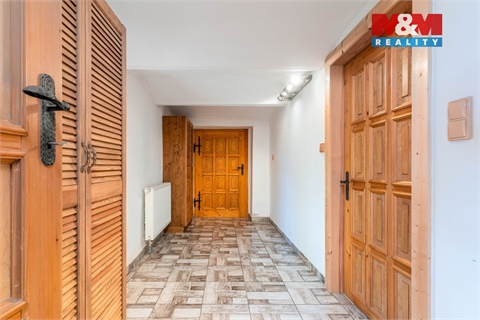 Prodej rodinného domu, 279 m² - 12