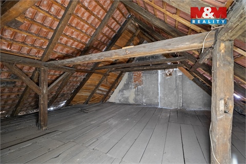 Prodej komerčního objektu, 453 m² 14