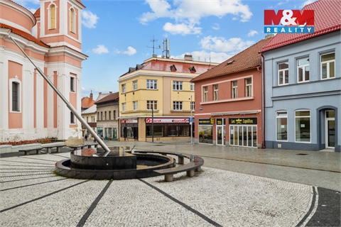 Prodej komerčního objektu, 453 m² 18