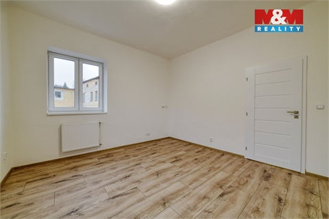 Prodej rodinného domu, 218 m² - 12