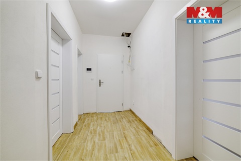 Prodej rodinného domu, 218 m² 16