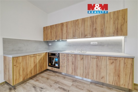 Prodej rodinného domu, 218 m² 0
