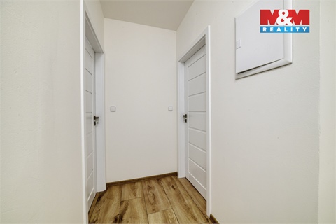 Prodej rodinného domu, 218 m² - 28