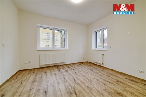 Prodej rodinného domu, 218 m² - 2