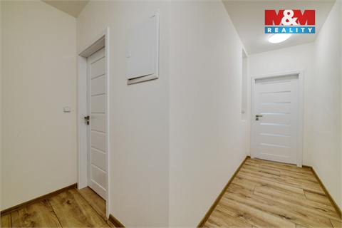 Prodej rodinného domu, 218 m² 28