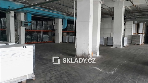 Pronájem skladu / haly, 500 m² 2