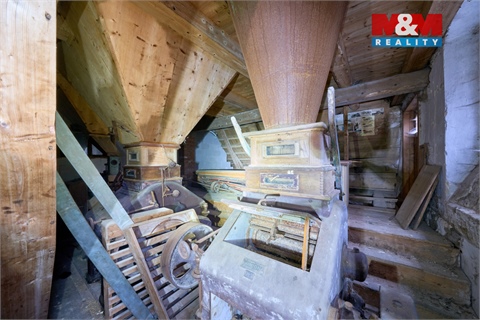 Prodej rodinného domu, 268 m² - 2