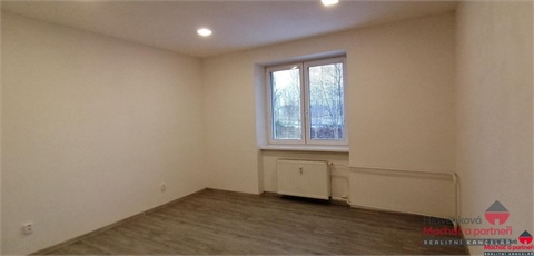 Pronájem bytu 3+1, 85 m² - 0