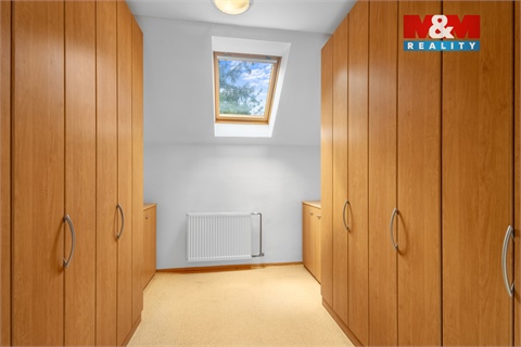 Prodej rodinného domu, 188 m² 14