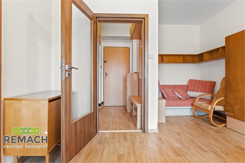 Prodej bytu 1+1, 34 m² - 2