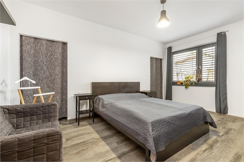 Prodej rodinného domu, 185 m² - 6