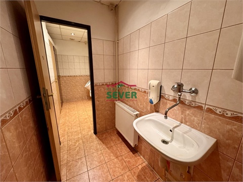 Prodej komerčního objektu, 400 m² - 6