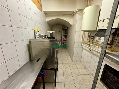 Prodej komerčního objektu, 400 m² - 10