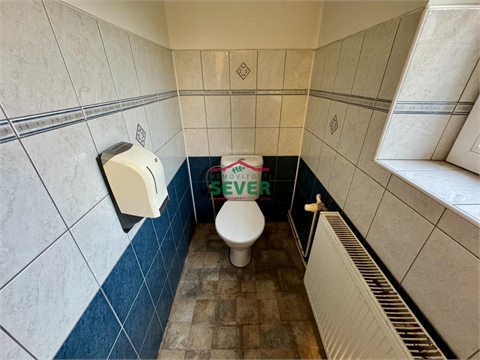 Prodej komerčního objektu, 400 m² - 18