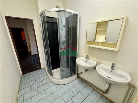 Prodej komerčního objektu, 400 m² 16