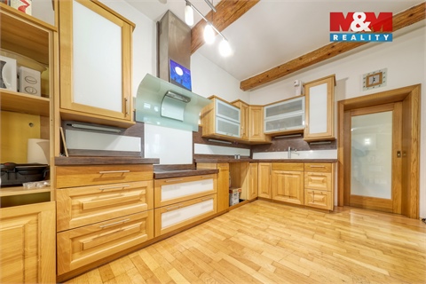 Pronájem bytu 3+1, 122 m² 2