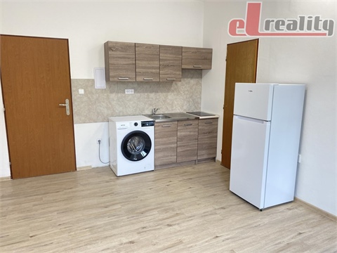 Pronájem bytu 1kk, 22 m² - 0