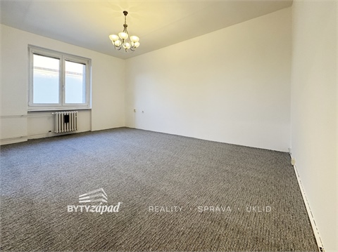 Pronájem bytu 1+1, 34 m² 2