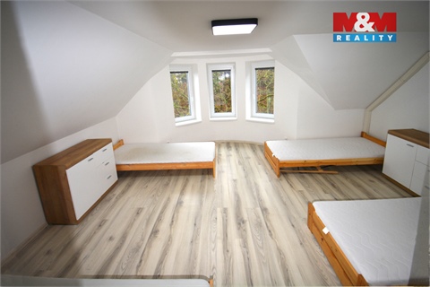 Prodej rodinného domu, 198 m² - 4