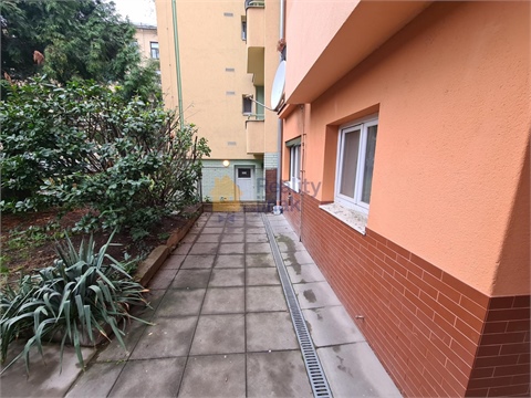 Pronájem bytu 1+1, 24 m² 8