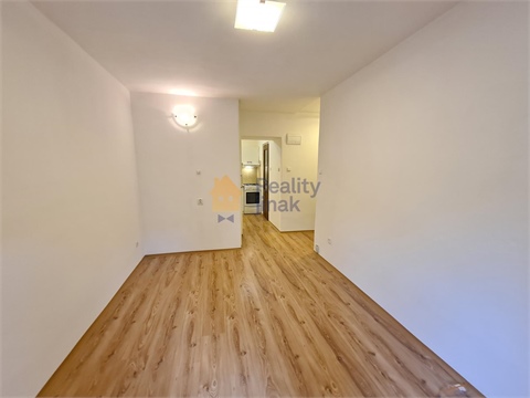 Pronájem bytu 1+1, 24 m² 4