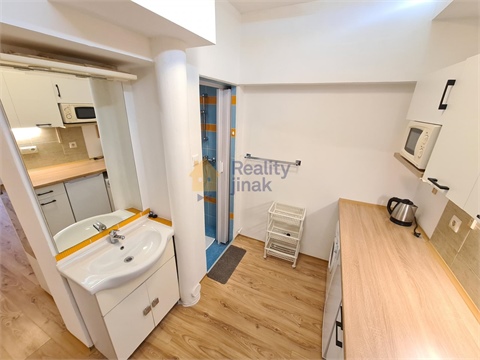 Pronájem bytu 1+1, 24 m² 0