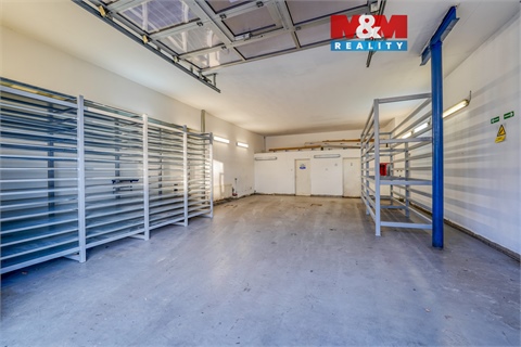 Pronájem skladu / haly, 89 m² 0