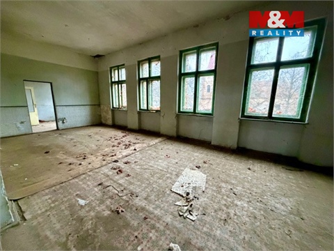 Prodej komerčního objektu, 490 m² 14