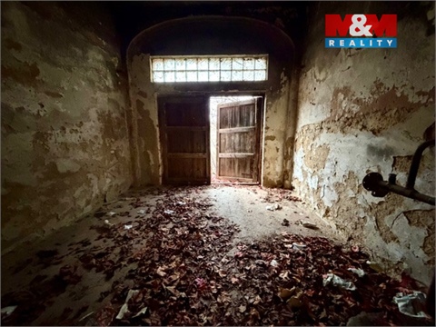 Prodej komerčního objektu, 490 m² 8