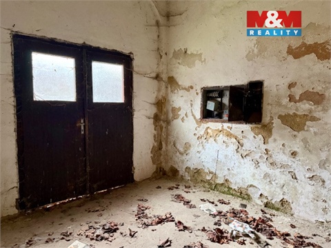 Prodej komerčního objektu, 490 m² 6