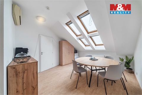 Pronájem kanceláře, 73 m² 10