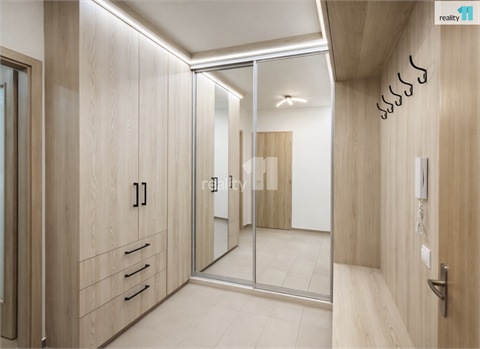 Pronájem bytu 3kk, 95 m² - 14