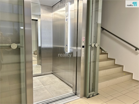 Pronájem bytu 3kk, 95 m² - 22