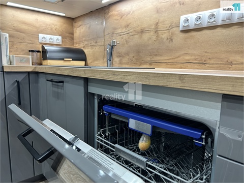 Pronájem bytu 3kk, 95 m² 8