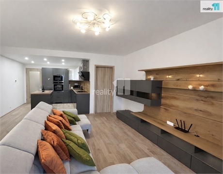 Pronájem bytu 3kk, 95 m² 0