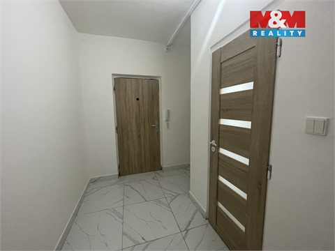 Prodej bytu 1+1, 36 m² 8