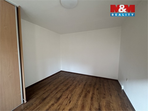 Pronájem bytu 1+1, 37 m² 18