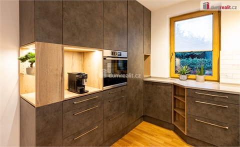 Prodej rodinného domu, 300 m² 4