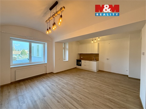 Pronájem bytu 1kk, 37 m² 0