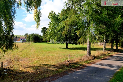 Prodej stavebního pozemku, 1 025 m² 4