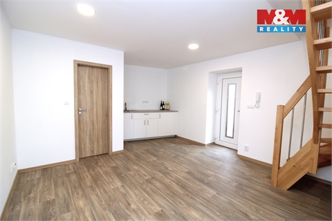 Pronájem kanceláře, 43 m² - 0