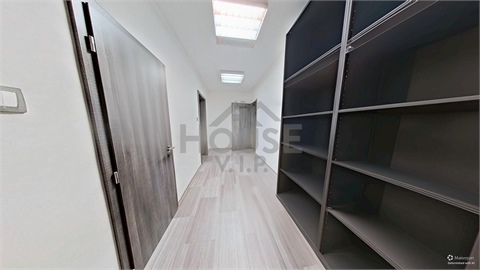 Prodej obchodních prostor, 79 m² 6