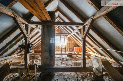 Prodej rodinného domu, 486 m² 26