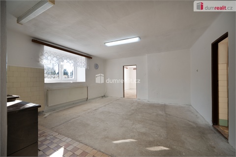 Prodej rodinného domu, 486 m² 12