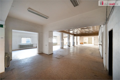 Pronájem výrobního objektu, 1 895 m² 8