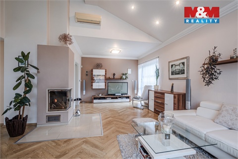 Prodej rodinného domu, 300 m² 8